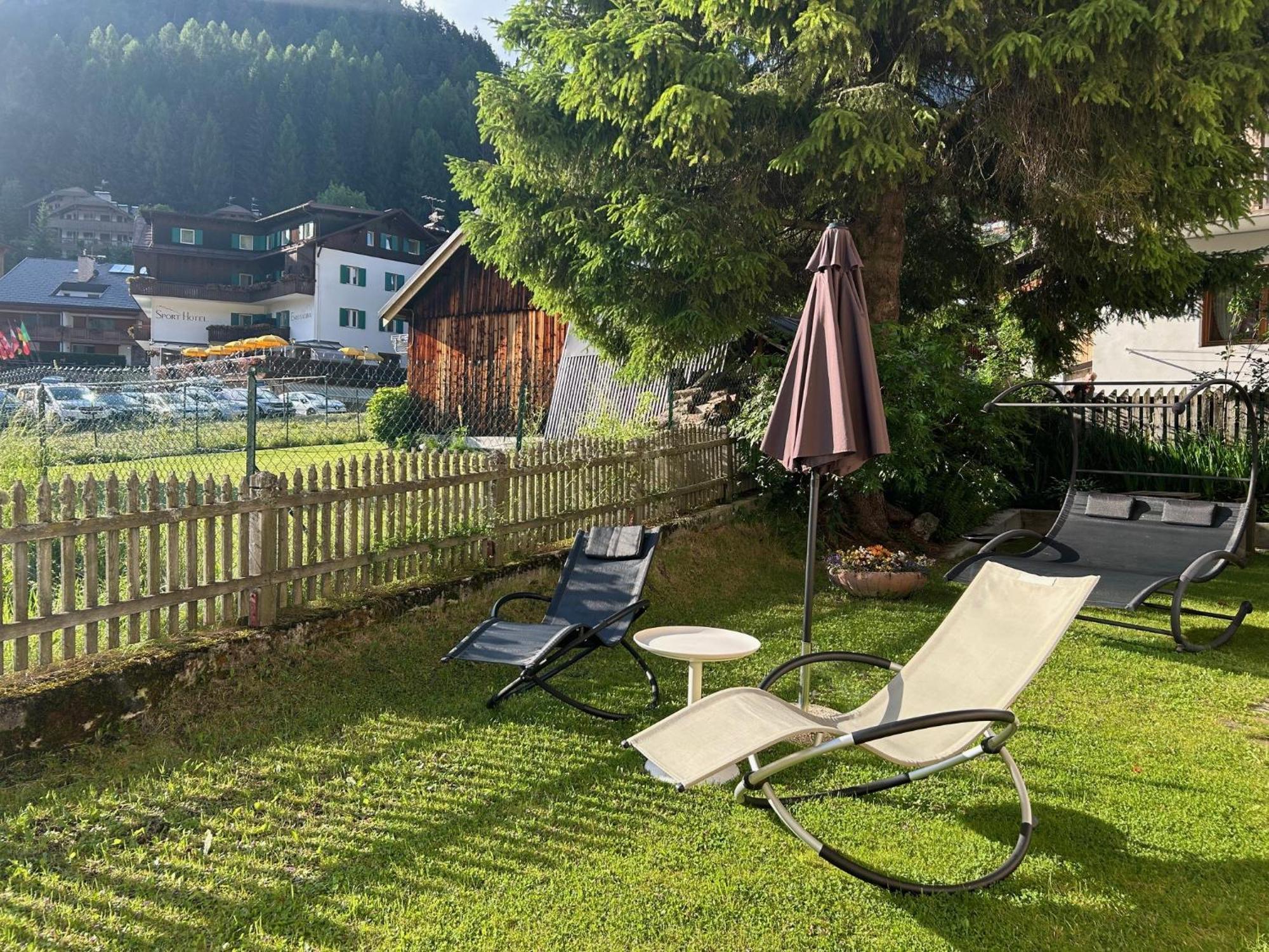 Villa Kofler Wonderland Resort Campitello di Fassa Buitenkant foto